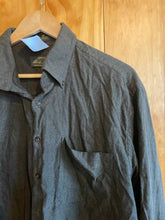 Load image into Gallery viewer, Size L Orvis Men&#39;s Long Sleeve Shirt
