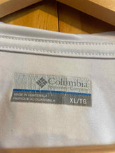 Load image into Gallery viewer, Size XL Columbia Men's Long Sleeve Shirt
