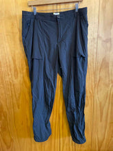 Load image into Gallery viewer, Size 14 REI Black Women's Pants
