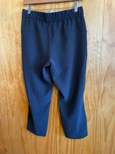 Load image into Gallery viewer, Size 6 Lululemon Black Women's Pants
