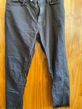 Load image into Gallery viewer, Size 34x34 Quince Men's Pants
