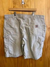 Load image into Gallery viewer, Size 42 Carhartt Men's Shorts
