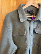 Load image into Gallery viewer, Size Large Patagonia Men's Jacket
