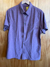 Load image into Gallery viewer, Vuori Men's Short Sleeve Shirt

