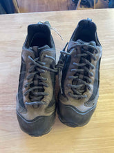 Load image into Gallery viewer, Women's Shoe Size 9 Oboz Grey Women's  Casual Shoes
