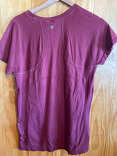 Load image into Gallery viewer, Athleta Red Women's Short Sleeve Shirt
