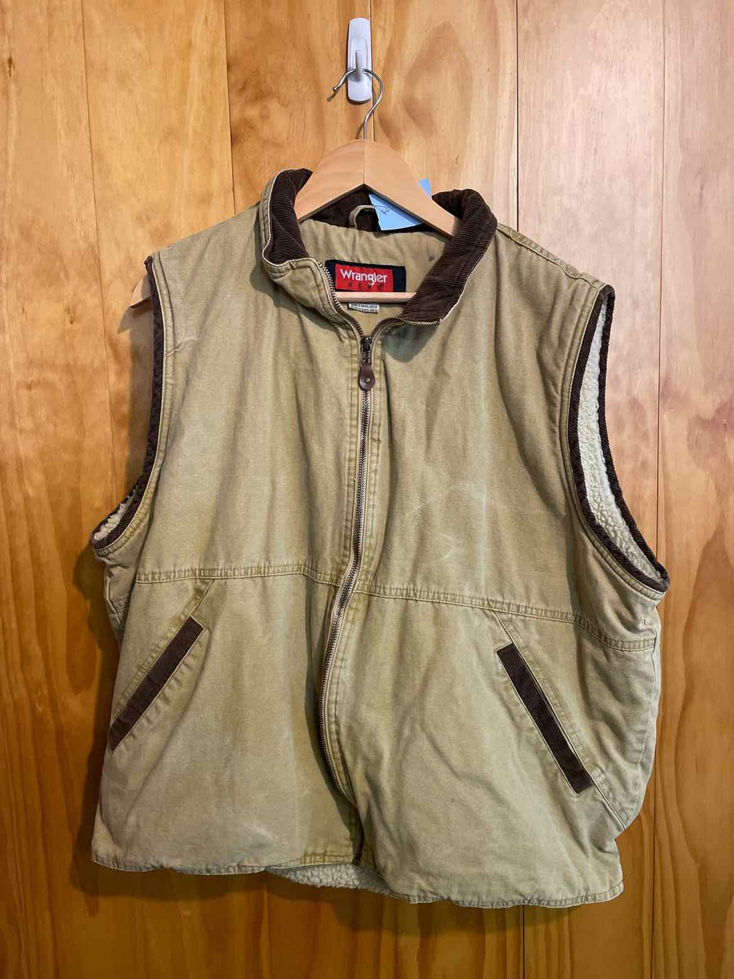 Size XL Wrangler Beige Women's Vest