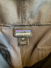 Load image into Gallery viewer, Size XS Patagonia Black Women's Pants
