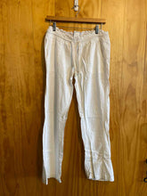 Load image into Gallery viewer, Size Medium Roxy White Women&#39;s Pants
