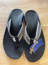 Load image into Gallery viewer, Women&#39;s Shoe Size NA Chaco Sandals
