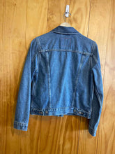 Load image into Gallery viewer, Women Size M Levi Denim Misc Jacket
