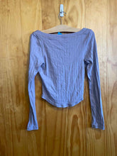 Load image into Gallery viewer, Size XS Free People Purple Women&#39;s Long Sleeve Shirt
