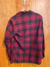 Load image into Gallery viewer, Size S Pendleton Men&#39;s Flannel
