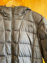 Load image into Gallery viewer, Women Size L The North Face Black Women's Winter Jacket

