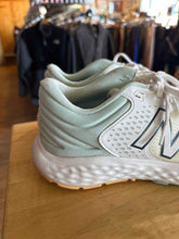 Load image into Gallery viewer, Shoe Size 9.5 New Balance White Running Shoes
