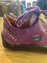 Load image into Gallery viewer, Women&#39;s Shoe Size 39 Stumble Stuff Purple Casual Shoes
