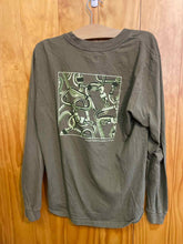 Load image into Gallery viewer, Size M The North Face Men's Long Sleeve Shirt
