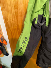 Load image into Gallery viewer, Size S Helly Hansen Men&#39;s Winter Jacket
