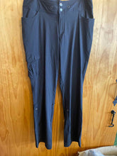 Load image into Gallery viewer, Size 14 Columbia Black Women's Hiking Pants
