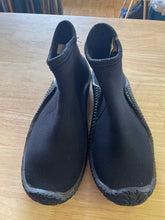 Load image into Gallery viewer, ScubaPro Water Shoes
