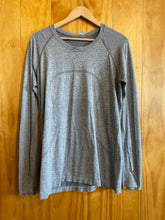 Load image into Gallery viewer, Lululemon Grey Women's Long Sleeve Shirt
