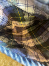 Load image into Gallery viewer, Size 30x30 OshKosh Men's Jeans

