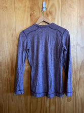 Load image into Gallery viewer, Size M smartwool Purple Women's Long Sleeve Shirt
