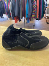Load image into Gallery viewer, Aqua Lung Water Shoes
