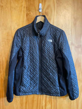 Load image into Gallery viewer, Women Size Large The North Face Black Women&#39;s Jacket
