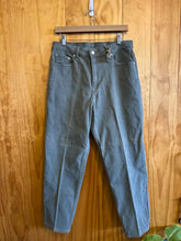 Load image into Gallery viewer, Size Medium Levi Strauss &amp; Co. Green Women&#39;s Jeans

