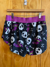 Load image into Gallery viewer, Size L ChickenLegs Black Women's Shorts
