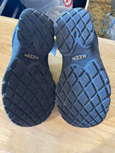 Load image into Gallery viewer, 8 Keen Men&#39;s Sandals
