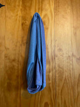 Load image into Gallery viewer, Ivivva Scarf
