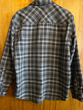 Load image into Gallery viewer, Size L Simms Men's Flannel
