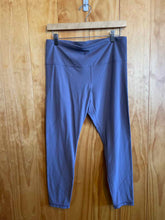 Load image into Gallery viewer, Size L Athleta Purple Women's Leggings
