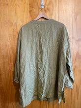 Load image into Gallery viewer, Size Unknown David Dart Green Women's Long Sleeve Shirt
