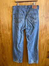 Load image into Gallery viewer, Size 34x32 Levi Strauss &amp; Co. Men's Jeans
