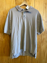 Load image into Gallery viewer, Size Large Duluth Trading Men&#39;s Short Sleeve Shirt
