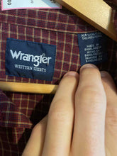 Load image into Gallery viewer, Size XLT Wrangler Men's Long Sleeve Shirt
