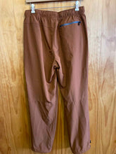 Load image into Gallery viewer, Size Large Baleaf Men&#39;s Pants
