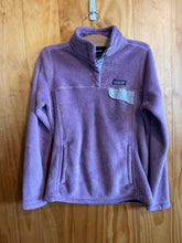 Load image into Gallery viewer, Size M Patagonia Magenta Women&#39;s Fleece Sweatshirt
