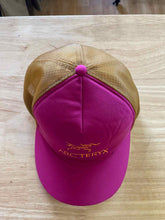 Load image into Gallery viewer, Women Size One Size Arc'teryx Pink Hat
