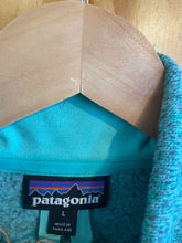 Load image into Gallery viewer, Size Large Patagonia Teal Women's Fleece Sweatshirt

