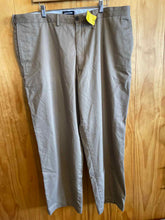 Load image into Gallery viewer, Size 42 Lands End Men's Pants
