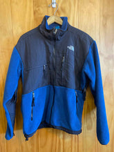 Load image into Gallery viewer, Size S The North Face Men&#39;s Light Jacket
