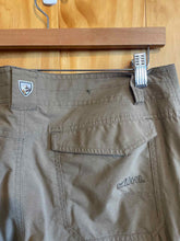 Load image into Gallery viewer, Size 33 Kuhl Men&#39;s Pants
