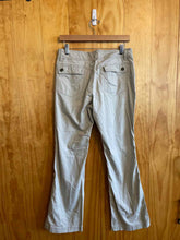 Load image into Gallery viewer, Size 6 Royal Robbins Tan Women&#39;s Pants
