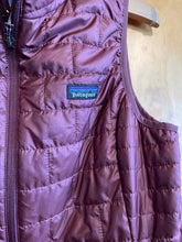 Load image into Gallery viewer, Size Medium Patagonia Mauve Women's Vest
