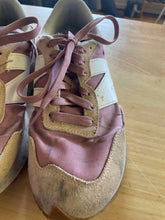 Load image into Gallery viewer, Women's Shoe Size 9 New Balance Pink Casual Shoes
