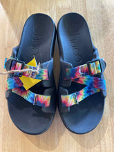 Load image into Gallery viewer, Shoe Size 6 Chaco Black Sandals
